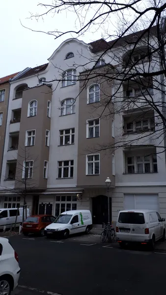 Helles Dachgeschoss, hohe Räume, 2 Terrassen, Klimaanlage, Erstbezug für Gernwohner — photo 1
